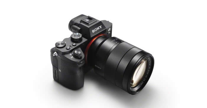 世界初の光学式5軸手ブレ補正機能を内蔵した 35mmフルサイズ、ミラーレス一眼カメラ『α7 II』を発売